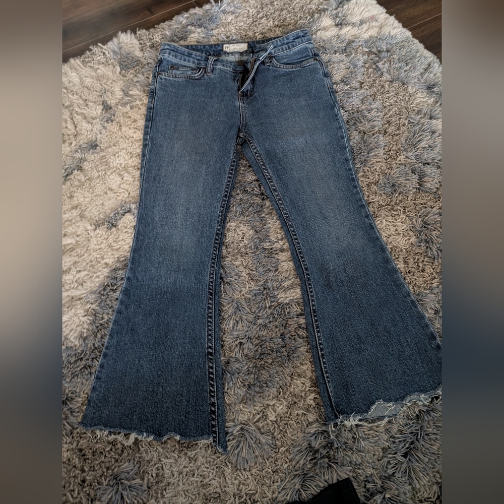 Free people crop cutoffs